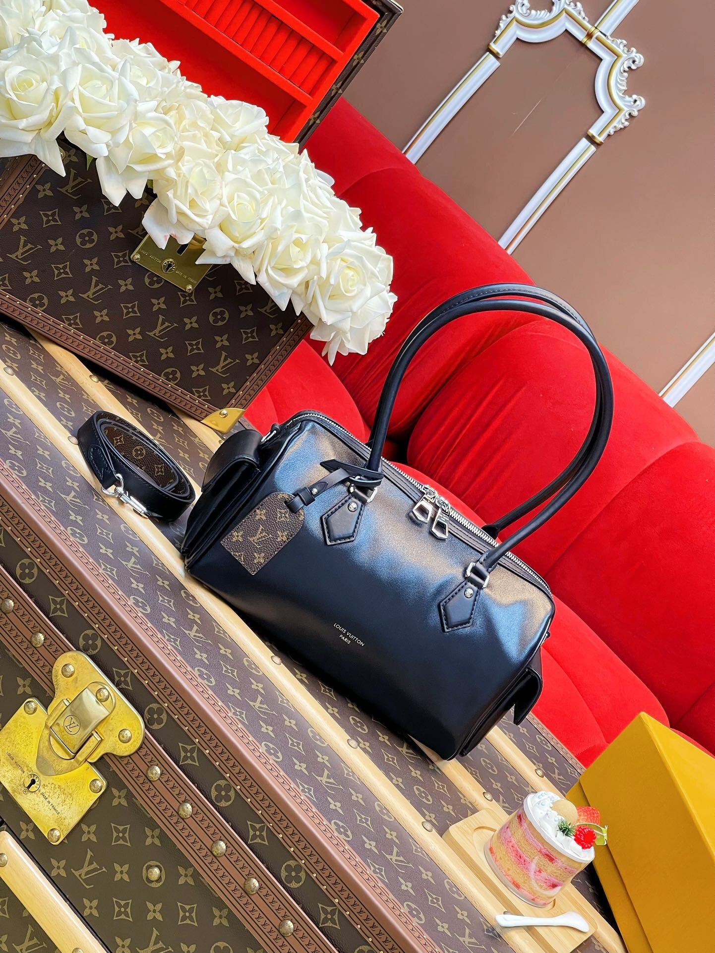 LV M12934